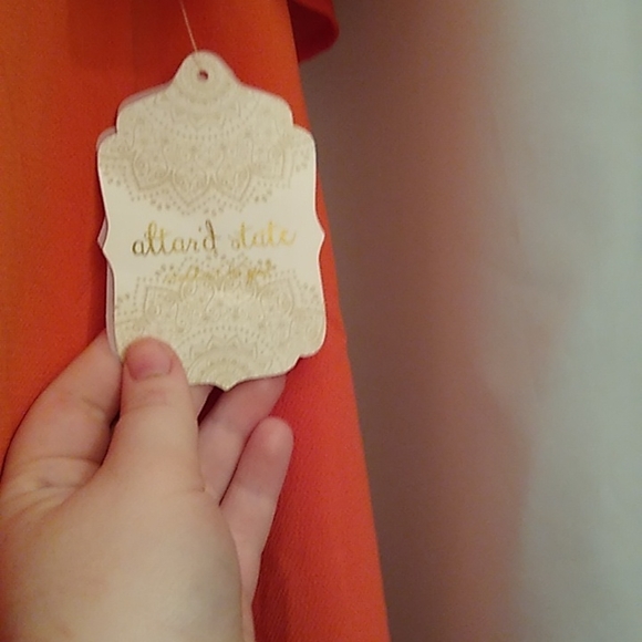 Altar'd state of the shoulder orange tunic - Picture 3 of 6